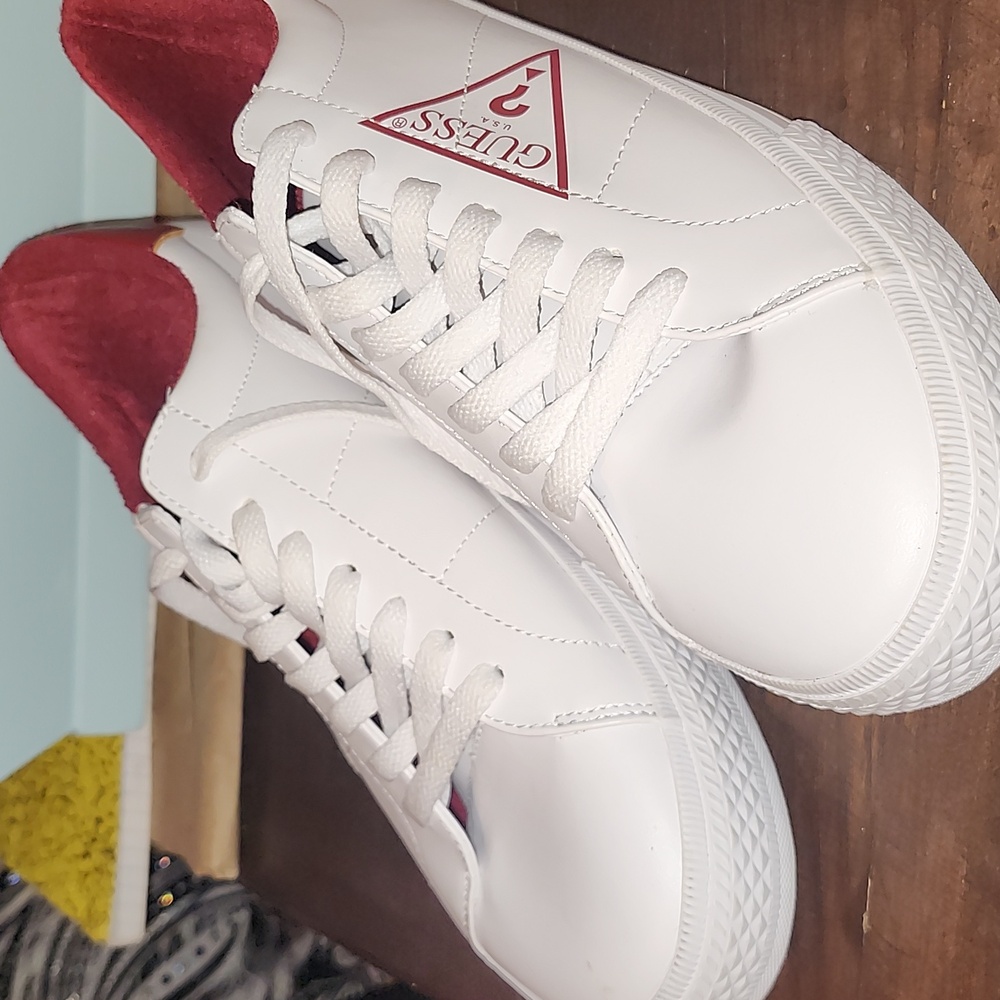 Guess Burgundy and White Casual Sneakers